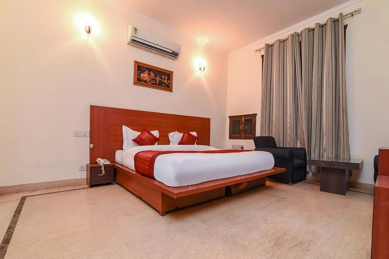 Oyo 15376 Purple Star Hotel Gurgaon